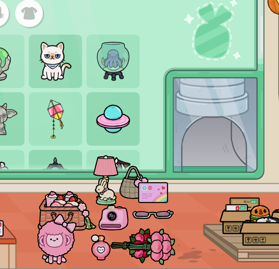 Collect decorative items for a Toca Boca pink princess bedroom