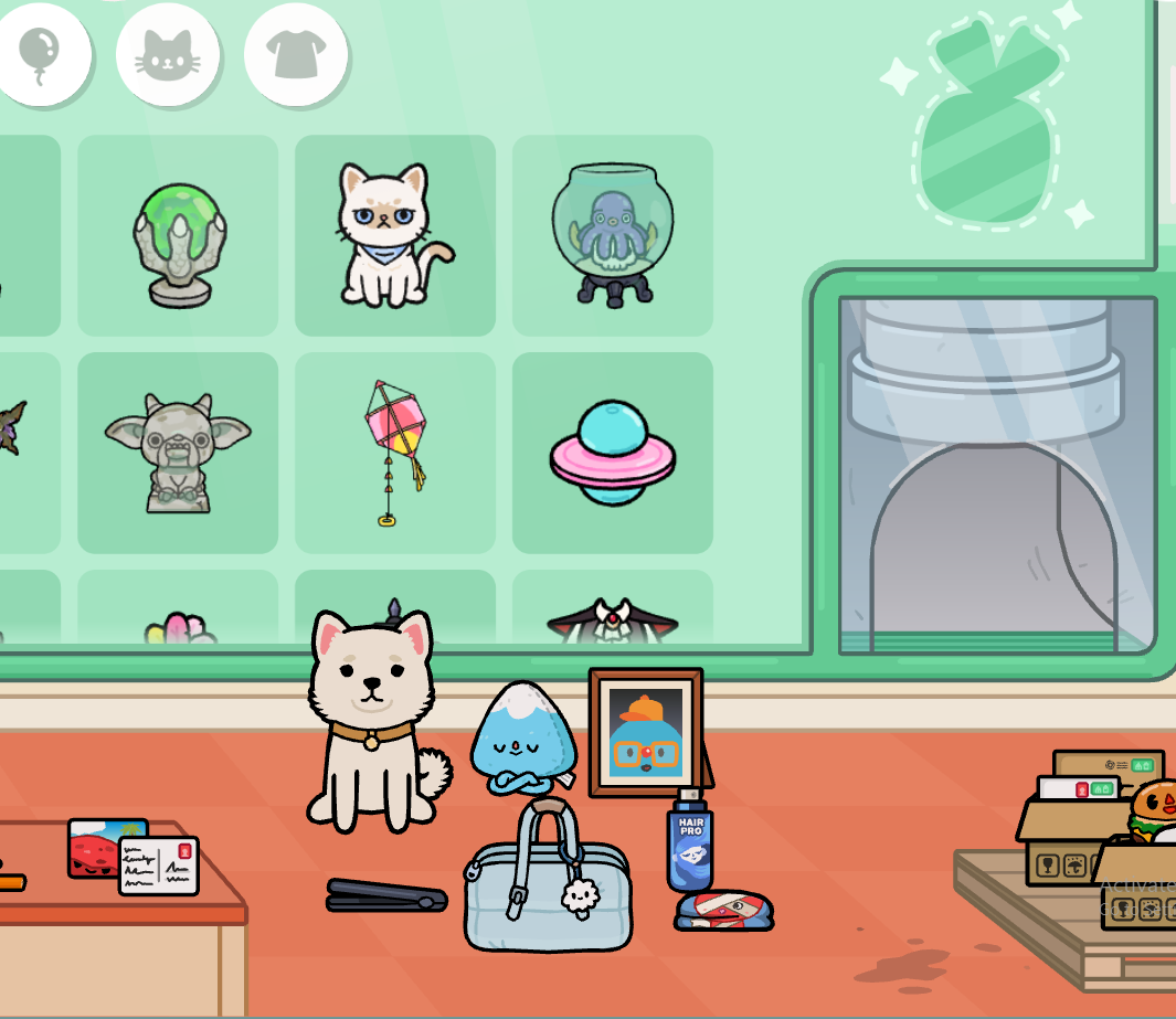 Collecting extra items for a Toca Boca teen room